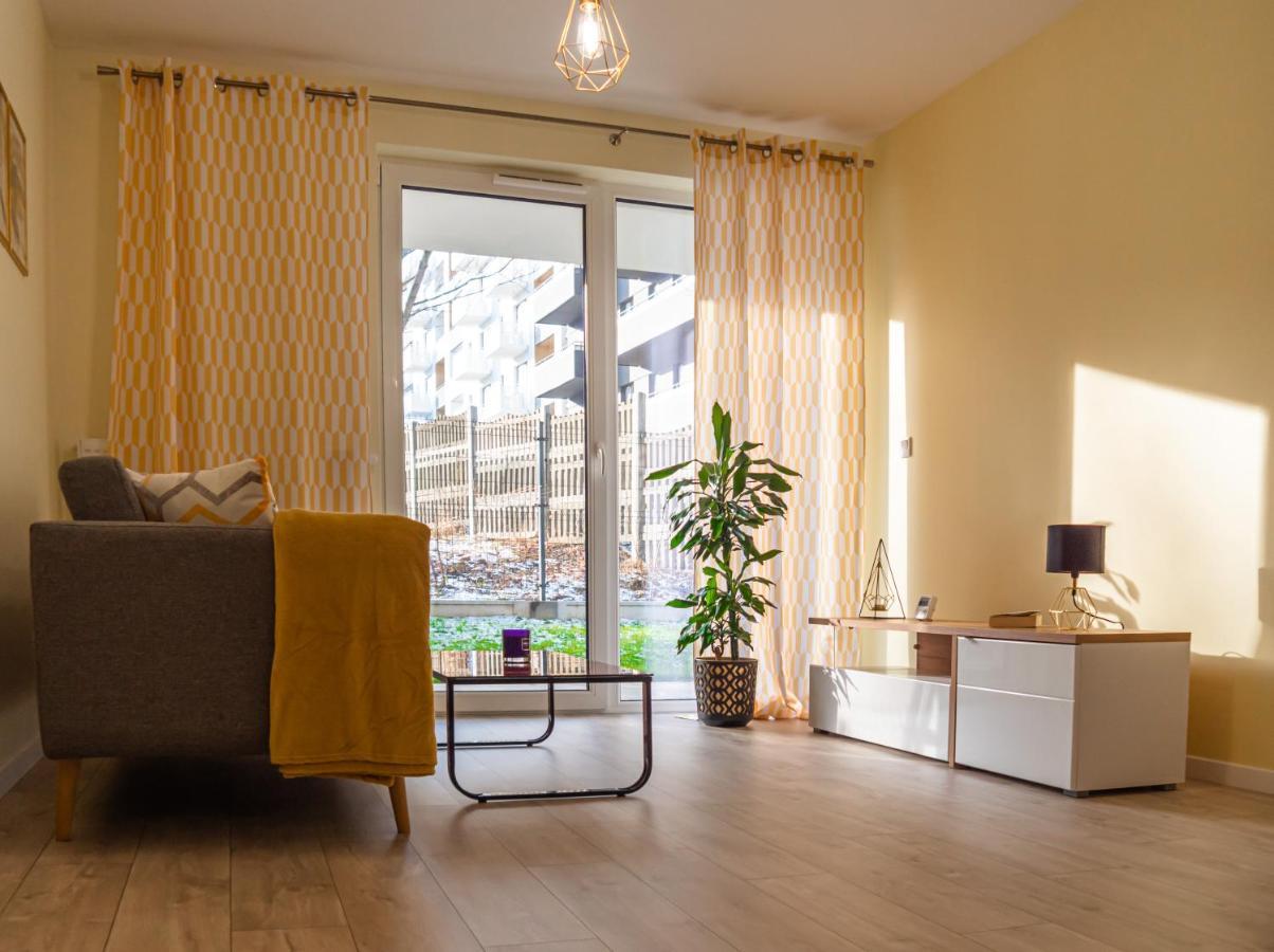 Przytulny Z Ogródkiem Apartament